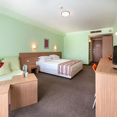 Jeravi - Hotel 4*
