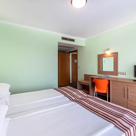 Jeravi - Hotel 4*
