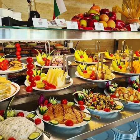 Jeravi Hotel