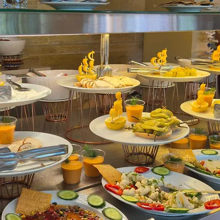 Jeravi Hotel 4*