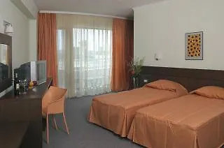 Szálloda Jeravi 4*