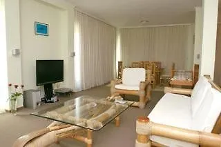 Szálloda Jeravi 4*