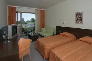 Jeravi 4* Napospart